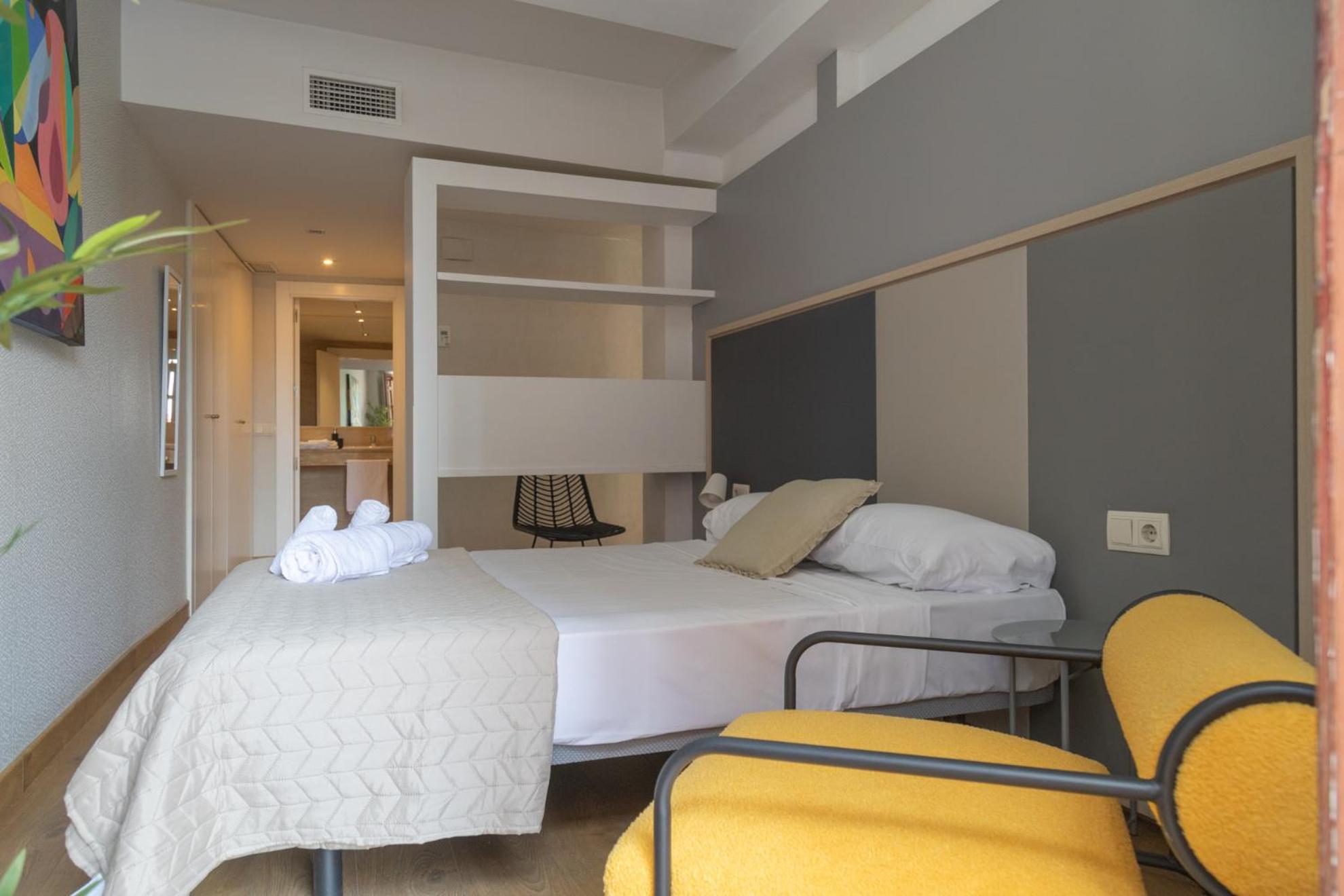 Aparthotel Ardmadrid Centro Екстериор снимка