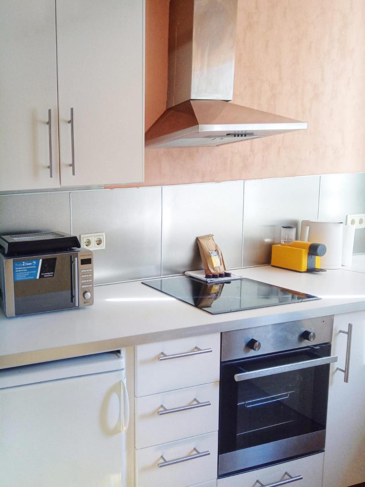 Aparthotel Ardmadrid Centro Екстериор снимка