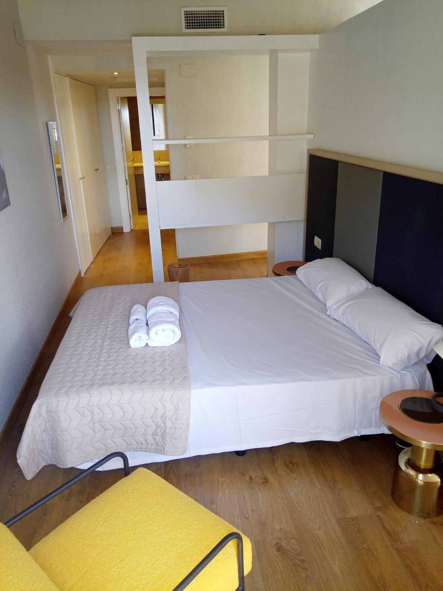Aparthotel Ardmadrid Centro Стая снимка
